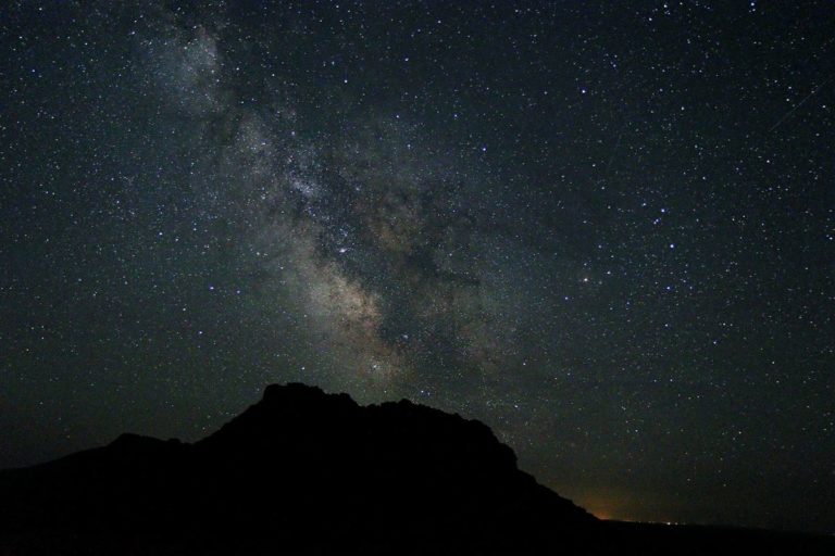 クレーターズ・オブ・ザ・ムーンの星空(NPS撮影)